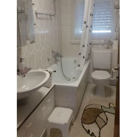 Am Apartment *
