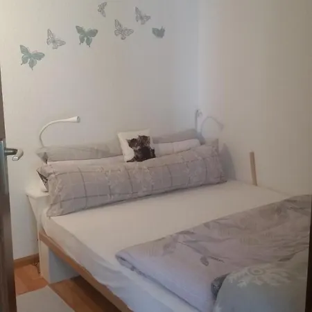Apartment Am *